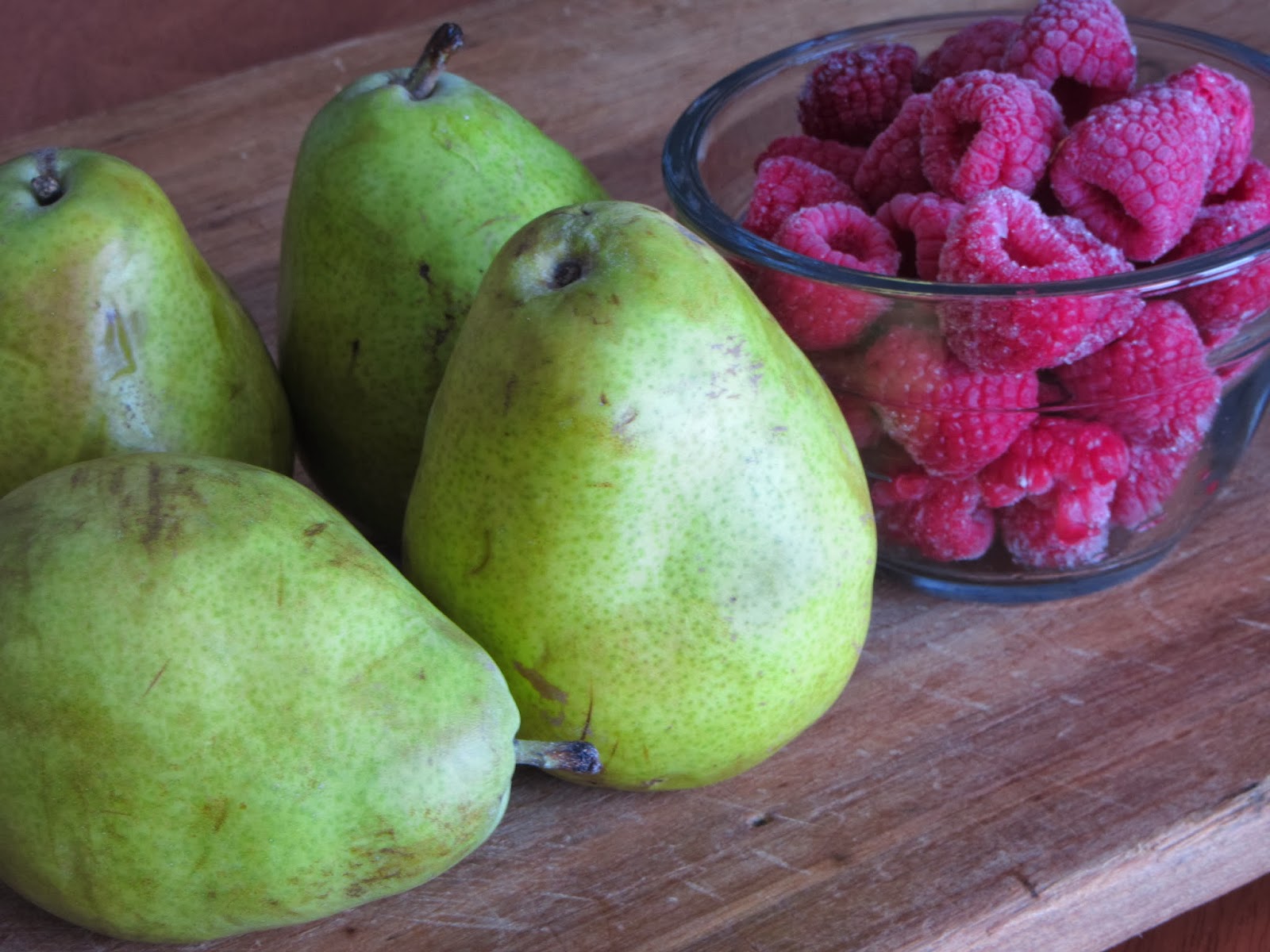 Tracy's Living Cookbook Raspberry and Pear Pie
