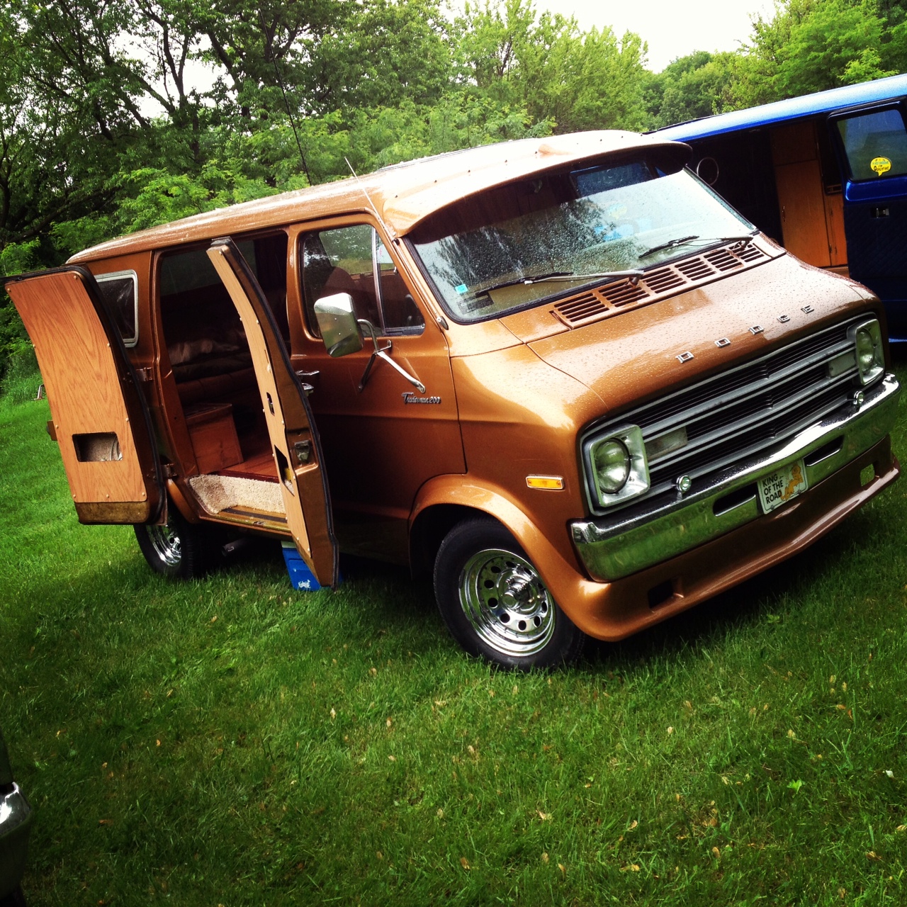 Chopcult Custom Vanner And Rolling Heavy Magazine Join The Chop It Focuses On The Diy Aspect That Has Always Been Present In Vanning Featuring Progress Builds And Finished Show Vans Alike Custom