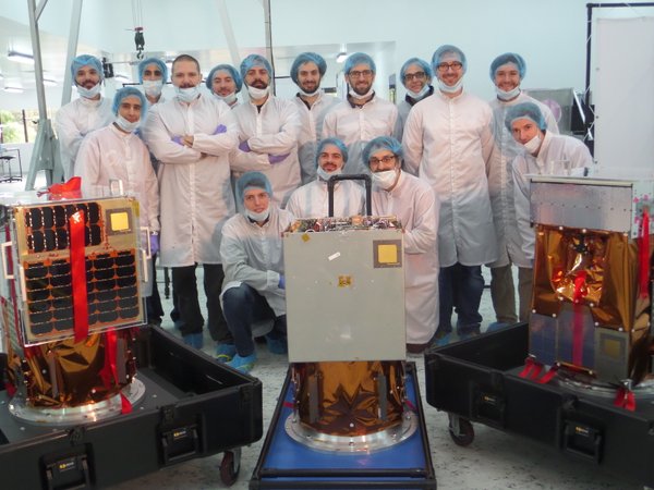 Resultado de imagen para ciencia y tecnologia argentina microsatelite