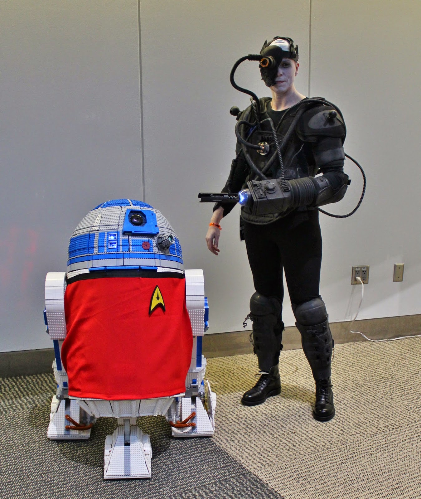 Borg Cosplay with Lego R2D2 in Red Shirt