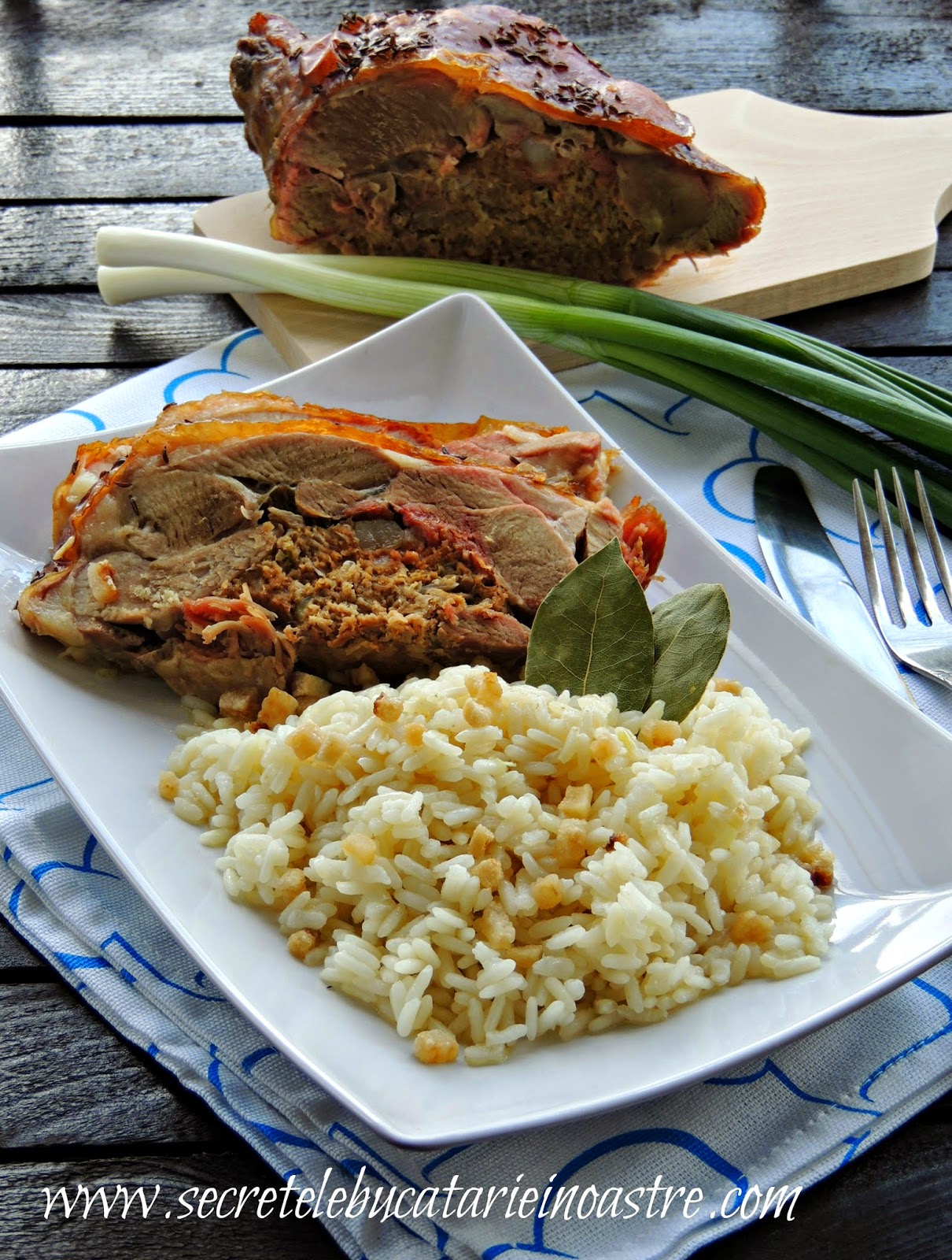 PULPE DE CURCAN UMPLUTE CU GARNITURA DE OREZ (PLNENÉ MORČACIE STEHNO S DUSENOU RYŽOU)