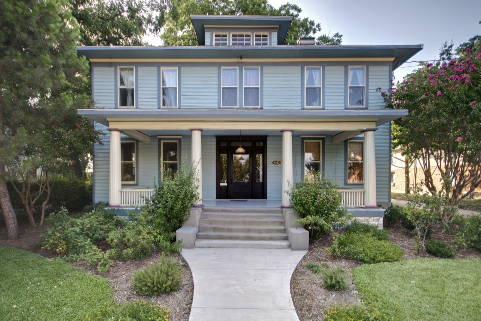 Historic Home for Sale 4203 Junius St. Historic Home for Sale 499,999