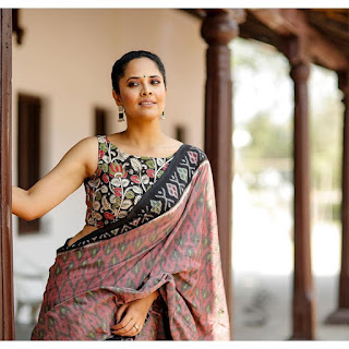 Television Actress Anasuya Bharadwaj In Sleeveless Yellow Saree Navel Queens Television Actress Anasuya Bharadwaj In Sleeveless Yellow Saree Navel Queens