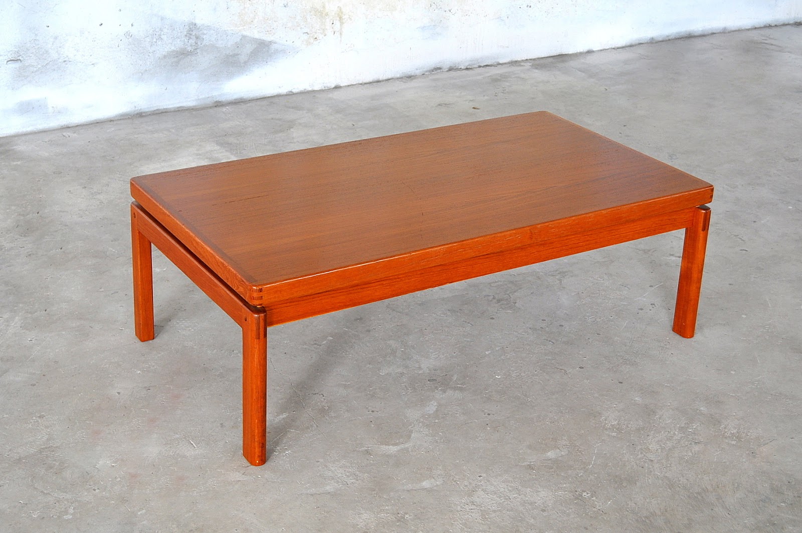 SELECT MODERN Danish Modern Teak Coffee or Cocktail Table