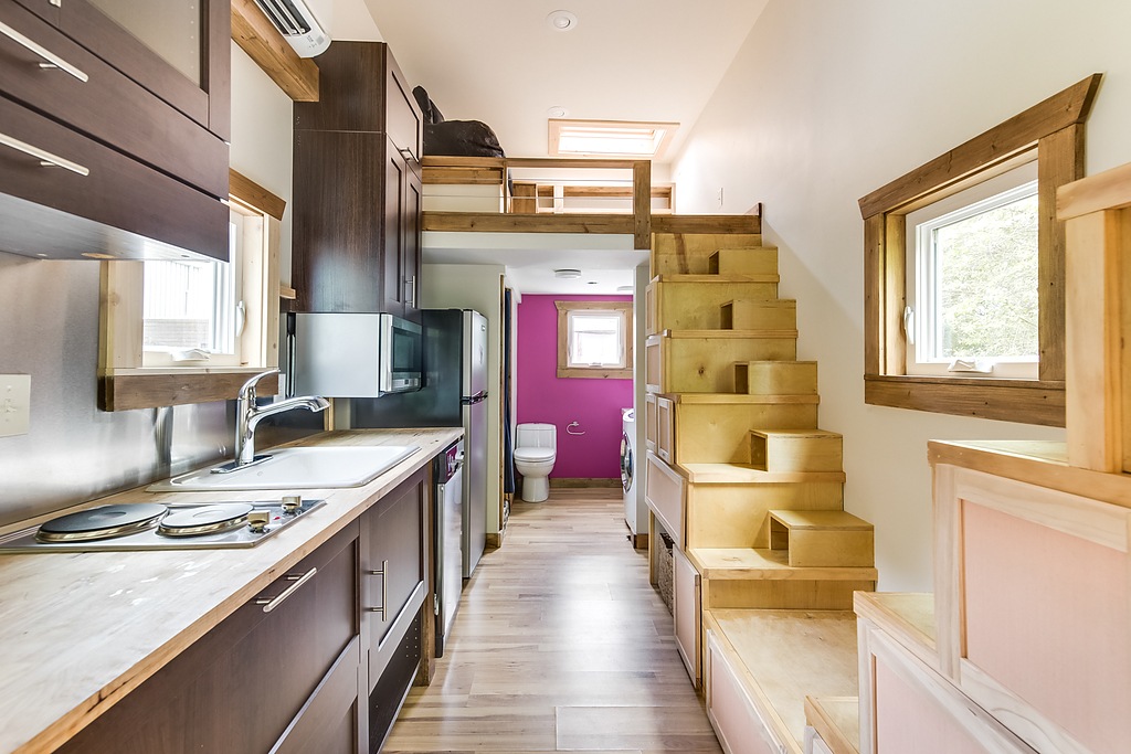 Chattanooga Tiny House (312 Sq Ft) [ TINY HOUSE TOWN ]