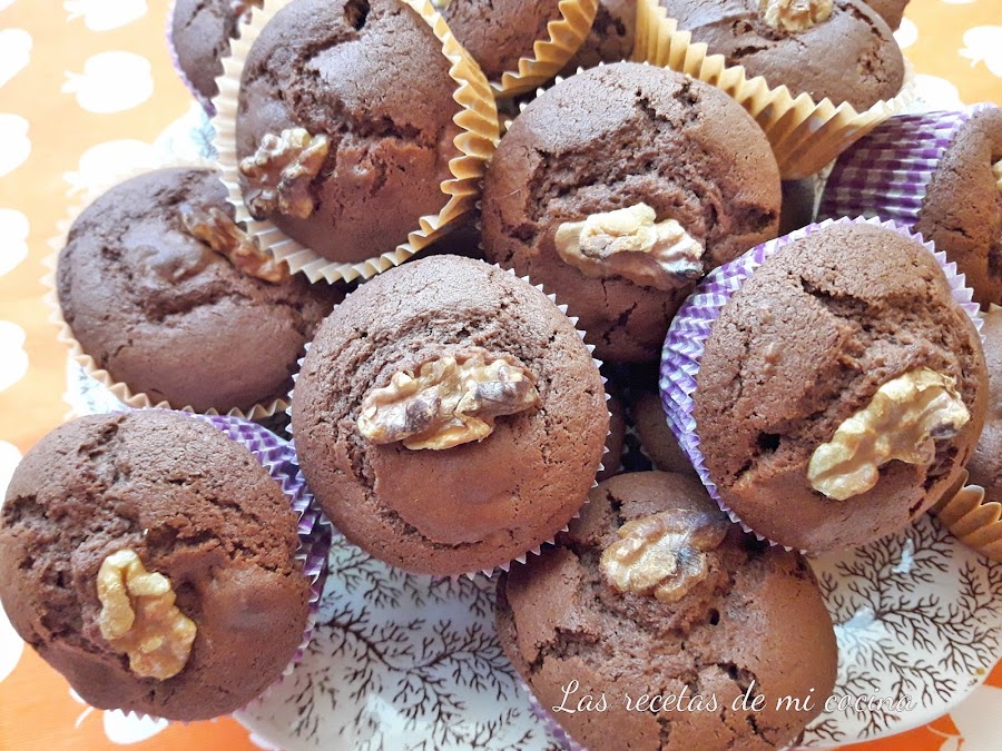 Magdalenas de chocolate y nueces