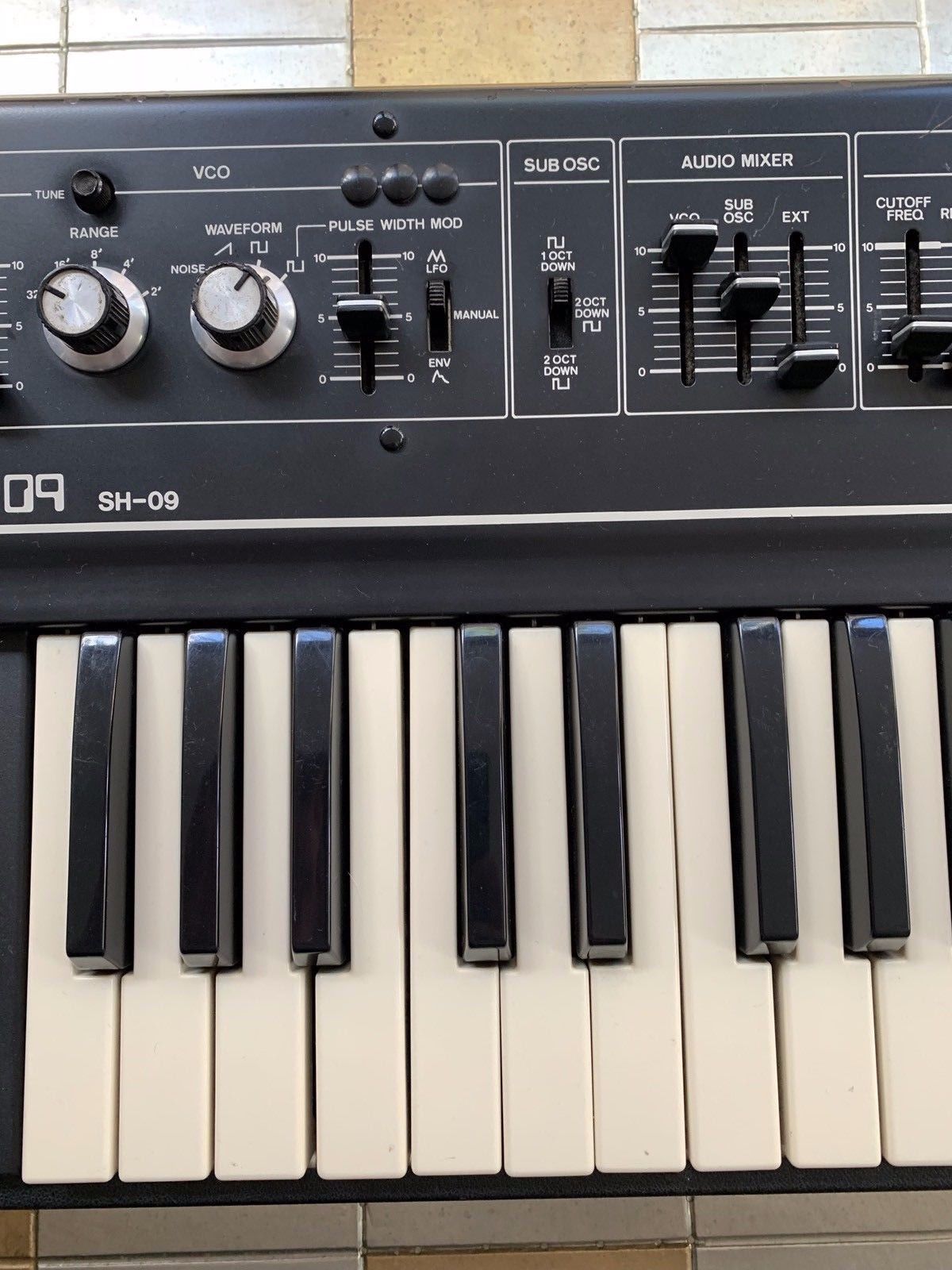 MATRIXSYNTH Roland SH09 Vintage Analogue Synth