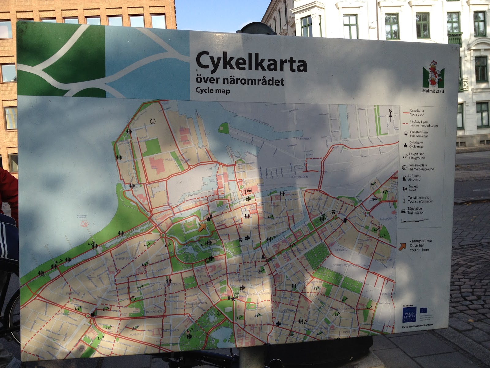 Building Our Sustainable Future: bike repair in Malmo - Part One - free ...