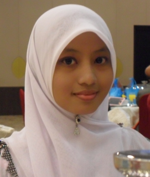 ~D!sc0v3R mY w0Rld~: Sahabat Dekat Di Hati :)