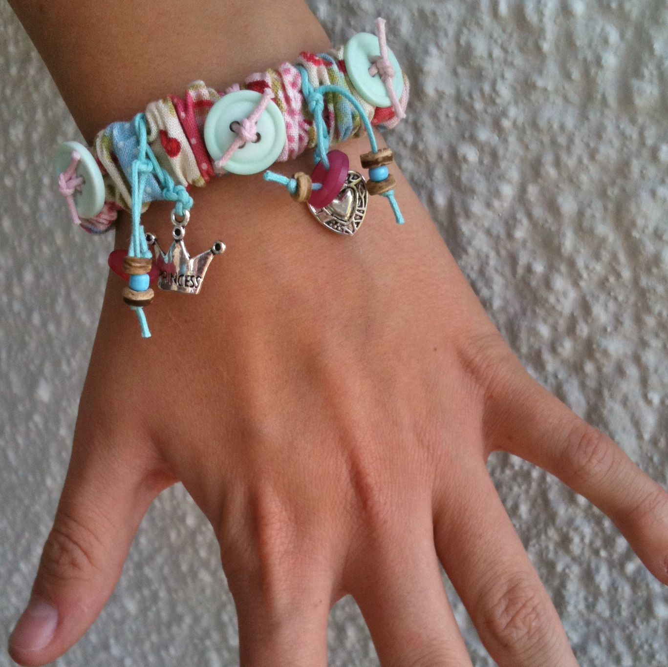 Cajame Creations: Sew Simple Bracelet Tutorial
