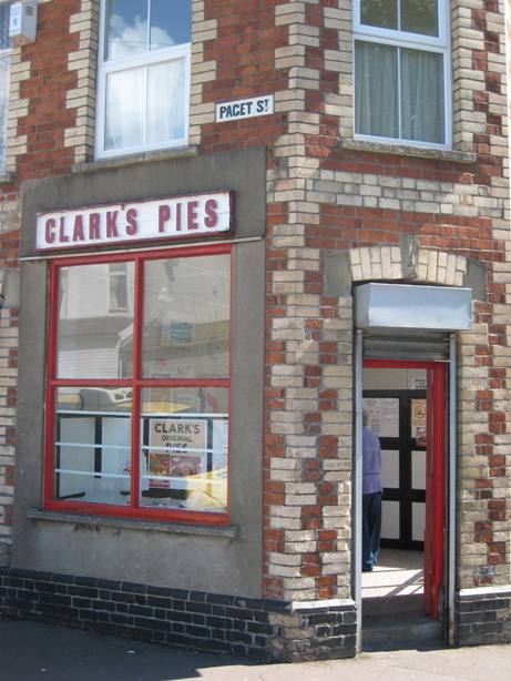 Gourmet Gorro Cardiff food blog featuring restaurant reviews from and beyond: Clark's Pie Shop, Cardiff Review, Food