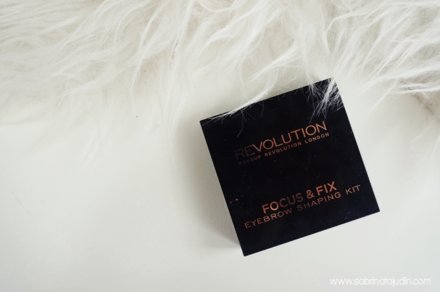 Makeup Revolution Focus and Fix Eyebrow Shaping Kit Medium Dark Review | 