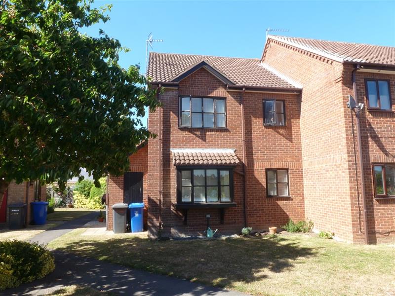 The Maidenhead Property Blog Simpson Close, Maidenhead 1 bed end of