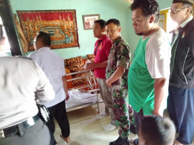 Kupas Tajam Dikira Cuci Muka Kakek 61 Tahun Di Tonjong Brebes