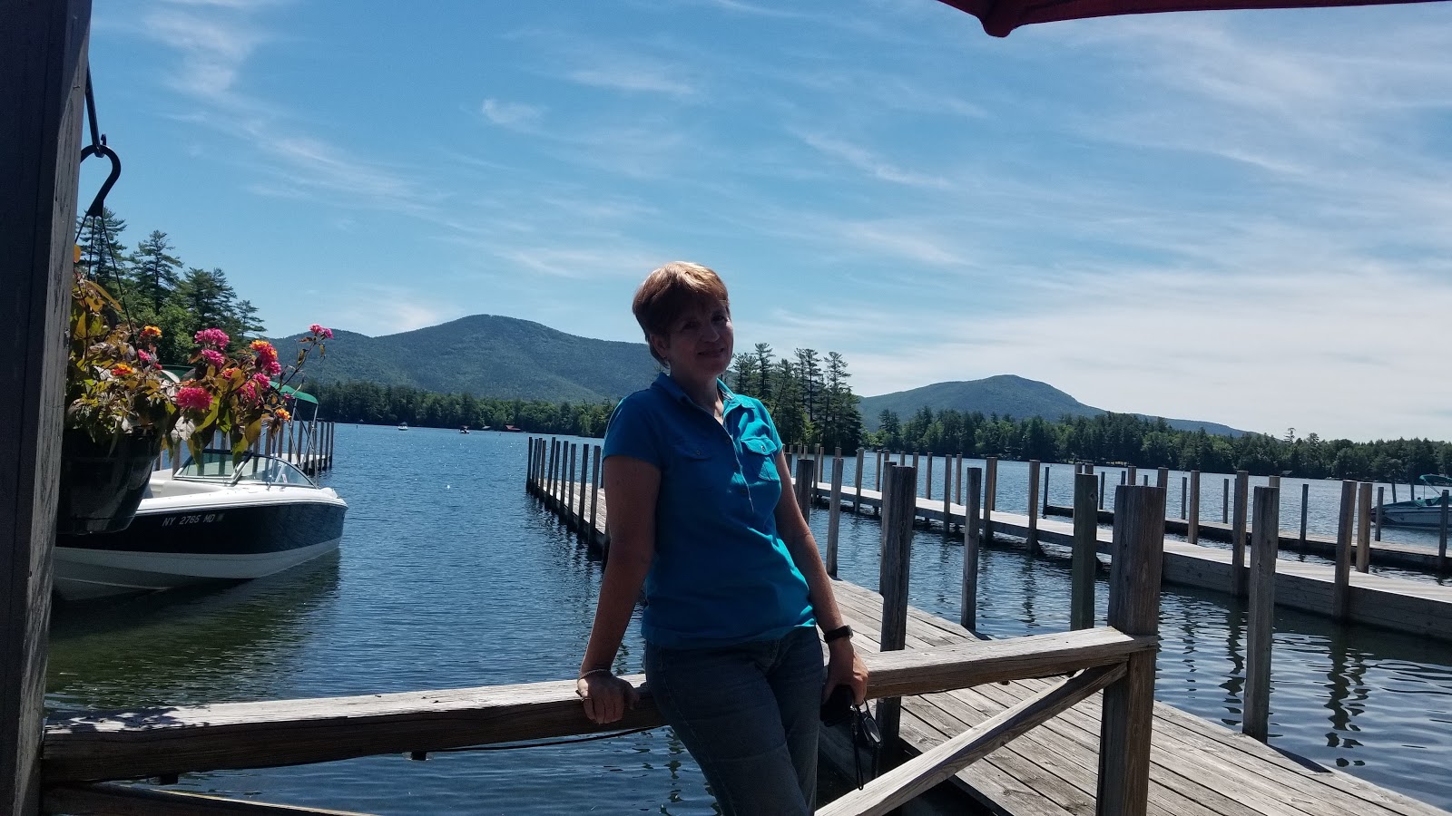 Dining with Barney Algonquin Restaurant, Lake