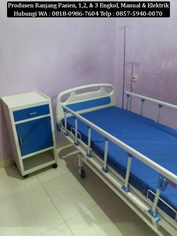 Harga tempat tidur besi rumah sakit. Harga bed pasien baru. Hubungi WA : 0818-0986-7604  Bed-pasien-merk
