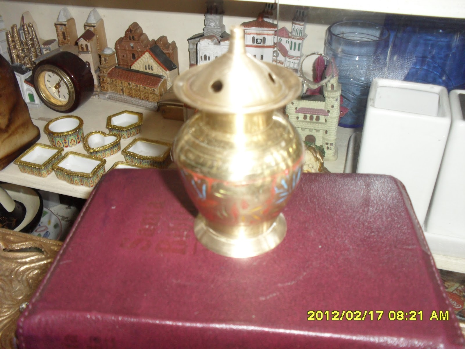 DE TODO EN ANTIGUEDADES: DE TODO EN ANTIGUEDADES