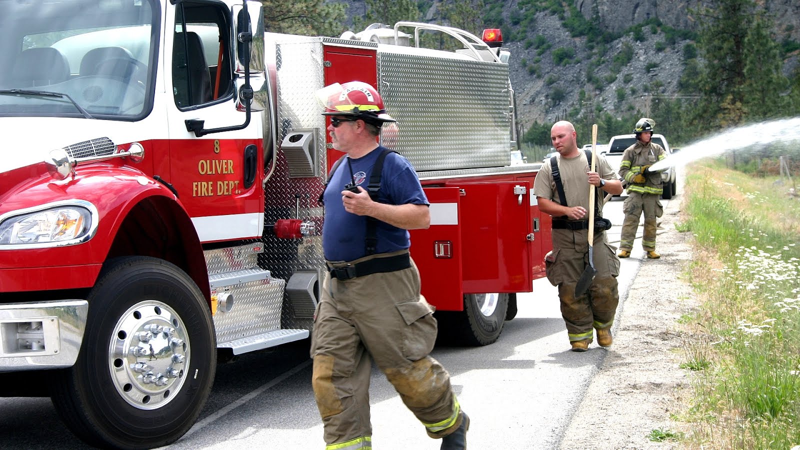 Shouting fire in crowded theater picture