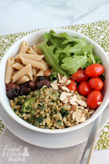This easy to make Italian Style Buddha Bowl is a protein packed, family pleasing weeknight dinner idea.