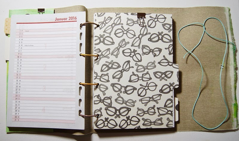 http://danipeuss.blogspot.com/2015/04/filofax-selbst-gemacht-mitmachmontag.html