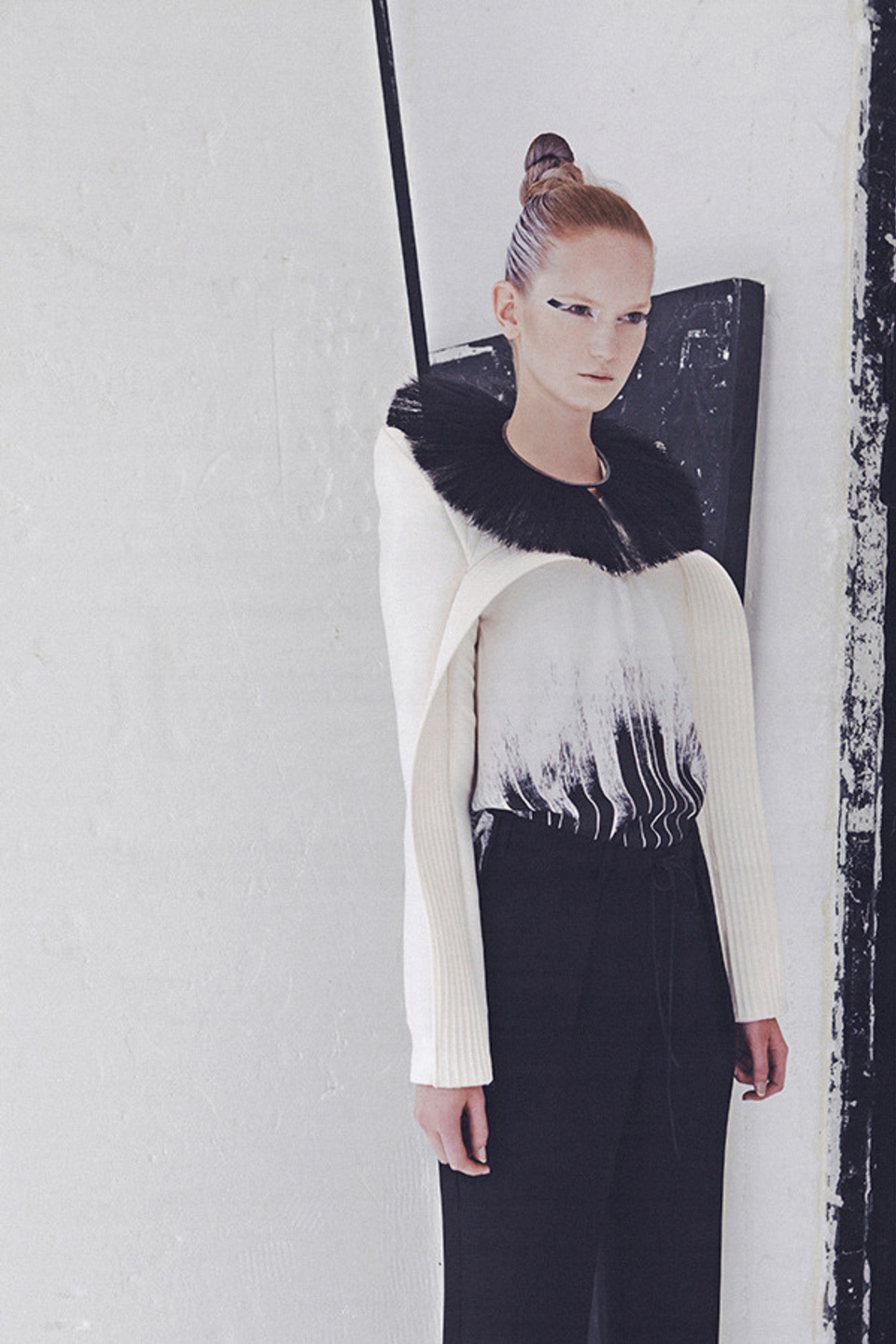 looking for beauty: ILJA - A/W 12 - SKIN\\\FONIE