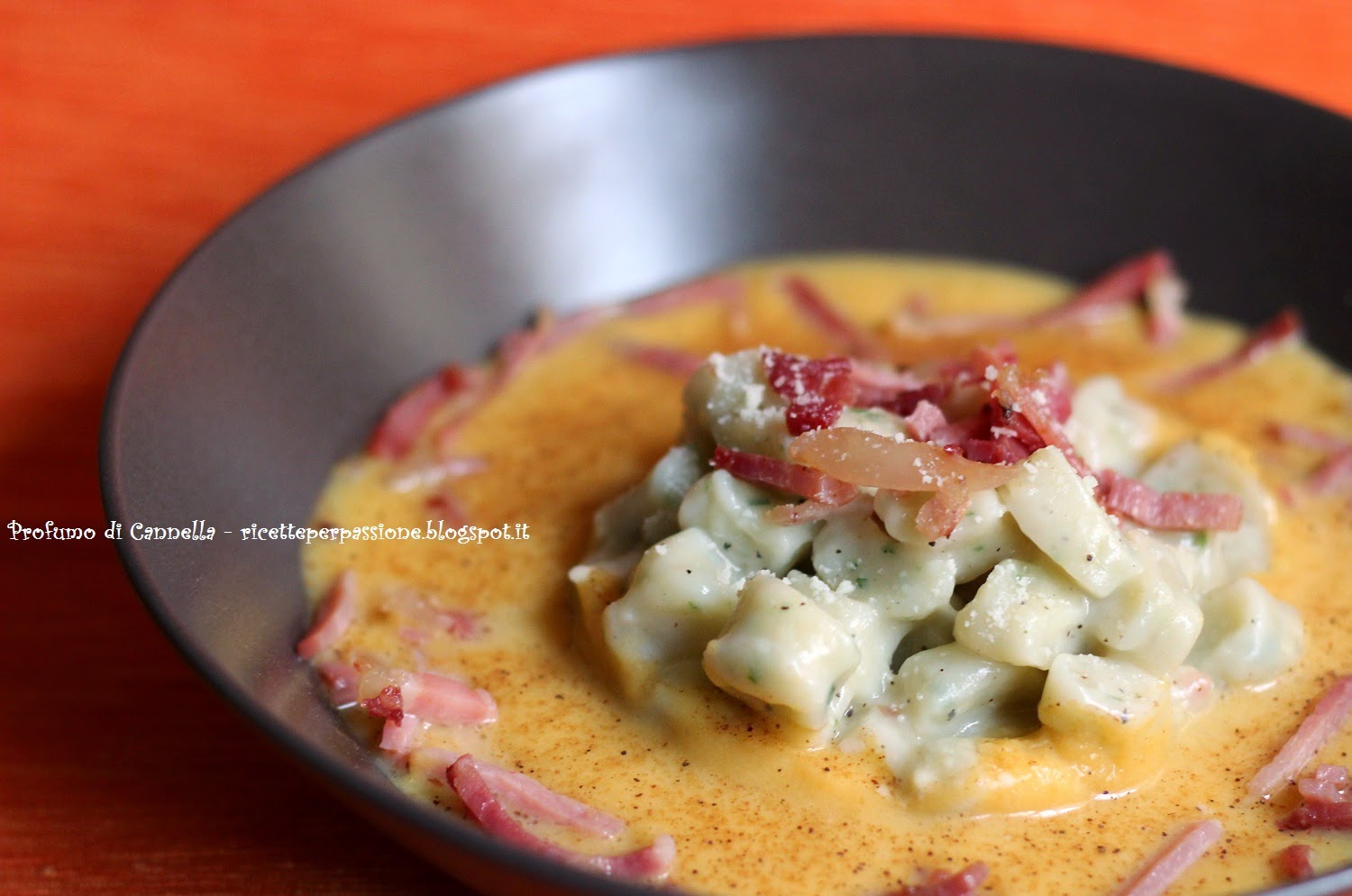 gnocchi di ricotta con crema di zucca, speck e pecorino - benvenuto 2015!