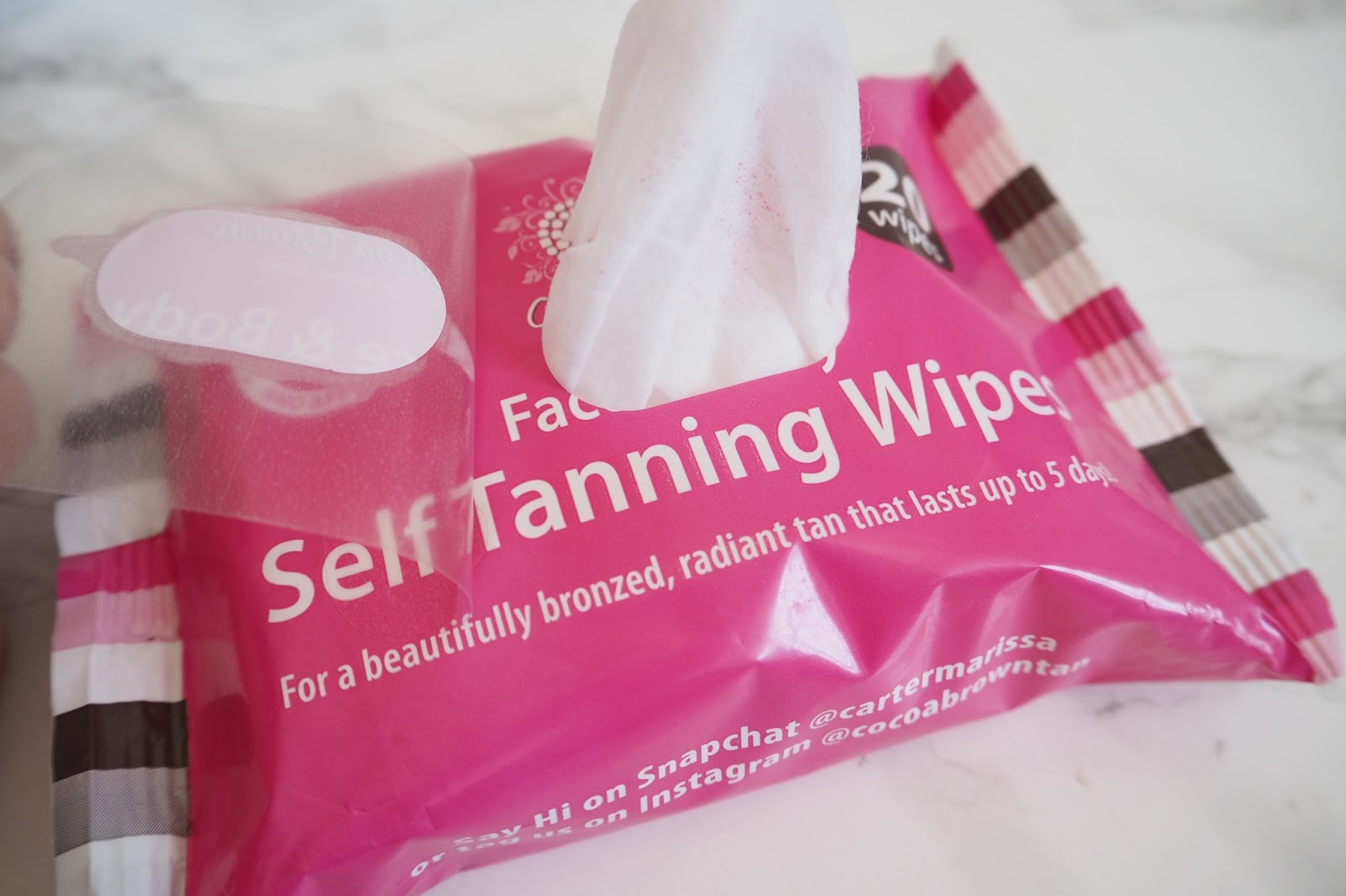 Cocoa Brown Self Tanning Wipes Review a little pop of coral.