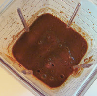 making Mexican mole sauce