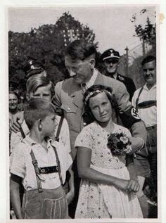 World War II in Pictures: Hitler and Children