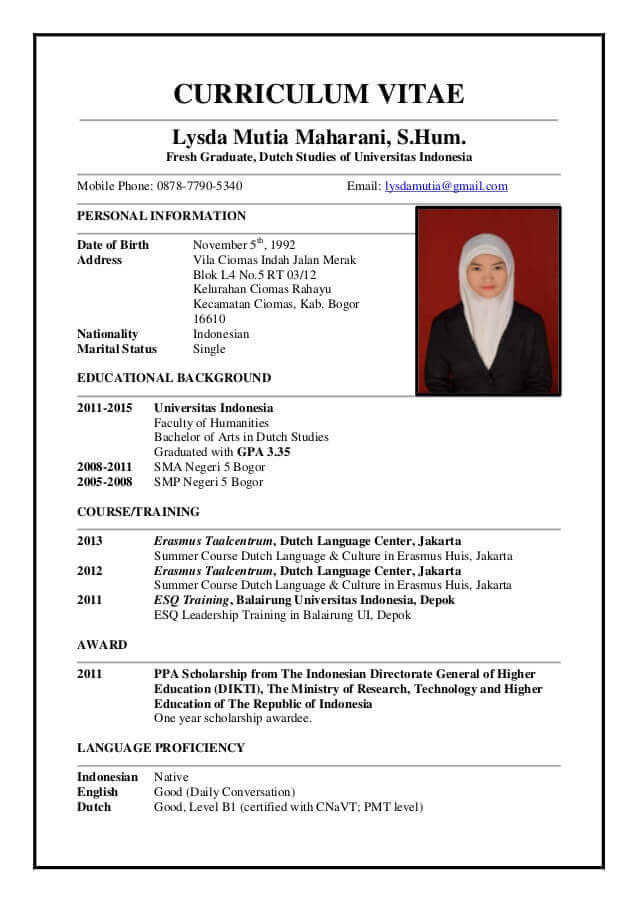 CONTOH CURRICULUM VITAE DALAM BAHASA INGGRIS UNTUK PRAMUGARI
