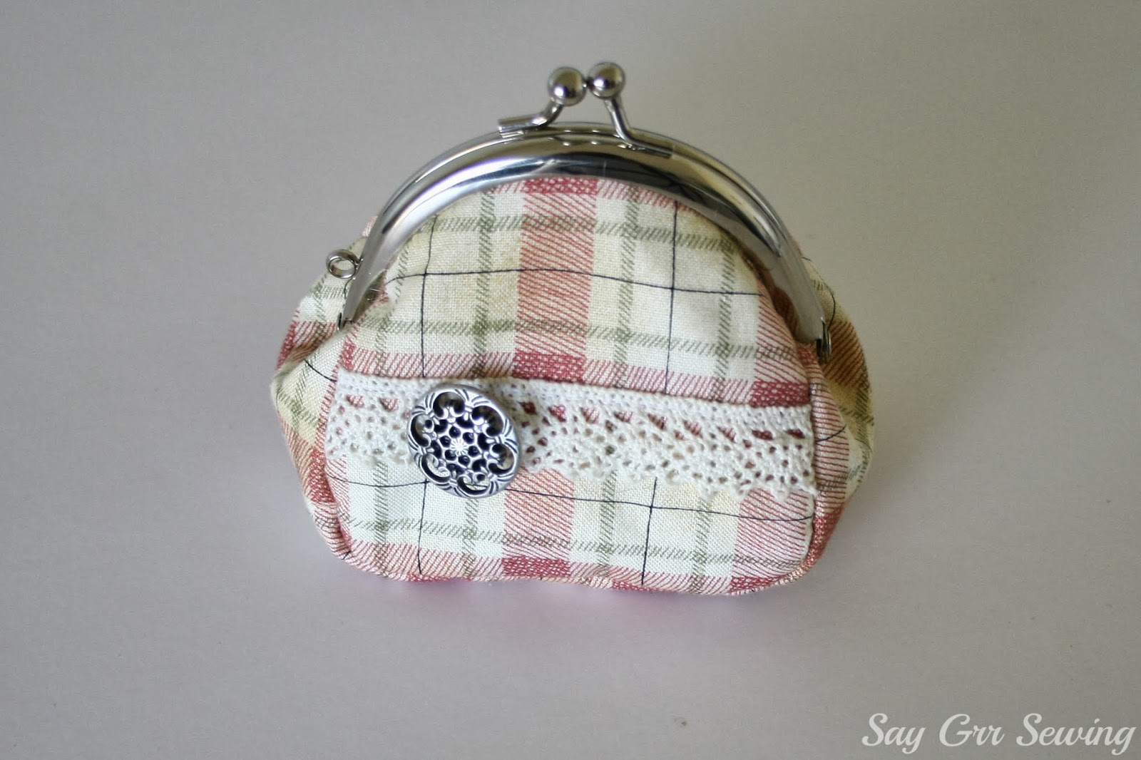 Say Grr Sewing: Gusseted Coin Purse Pattern