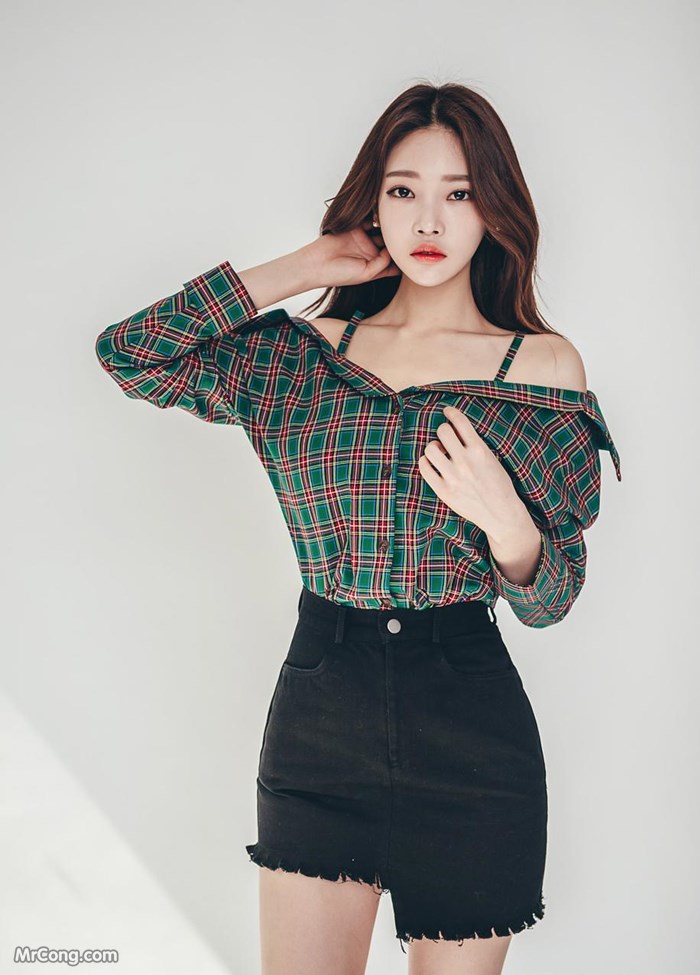 Beautiful Park Jung Yoon in a fashion photo shoot in March 2017 (775 photos) photo 16-13