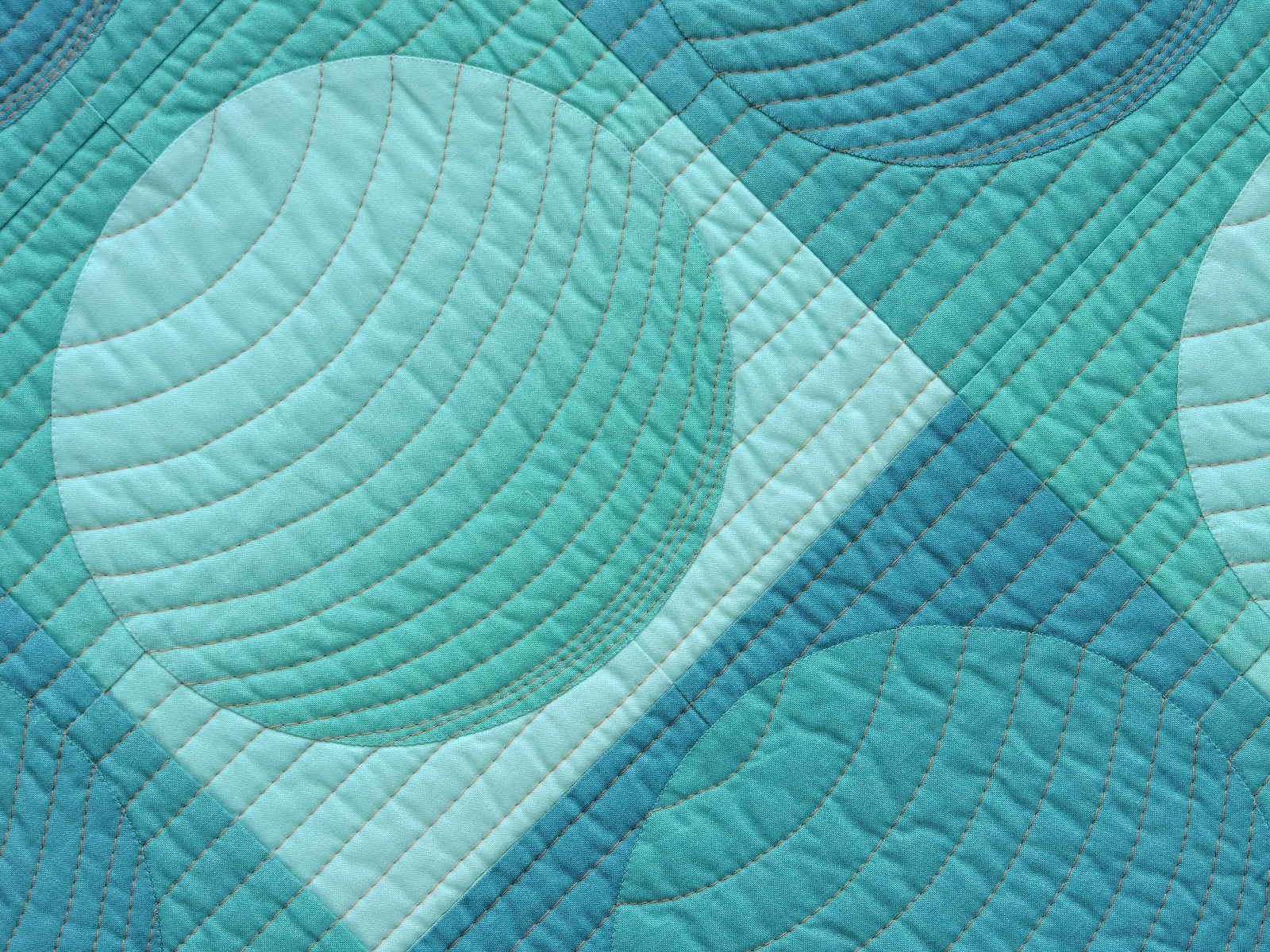 Cotton Cellar Caribbean Blue Ombre Quilt Update