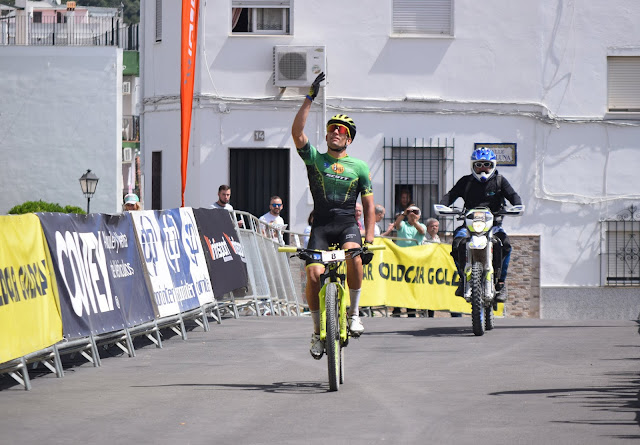 Miguel Muñoz triunfa en la segunda etapa de la Vuelta Andalucía MTB 2019