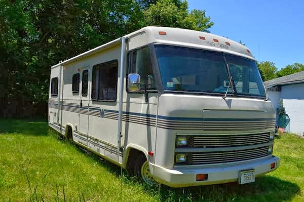 Used RVs 1989 Chevrolet Winnebago P30 Camper For Sale by Owner