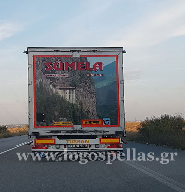 Κι όμως! Τούρκικο φορτηγό με φόντο την Παναγία Σουμελά!