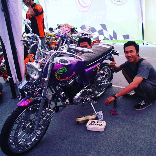 Gambar Motor Moge & Jadul Di Modifikasi Terbaru Dan Hasilnya Keren gambar motor ex5 cantik, gambar motor ninja, gambar motor rxz,