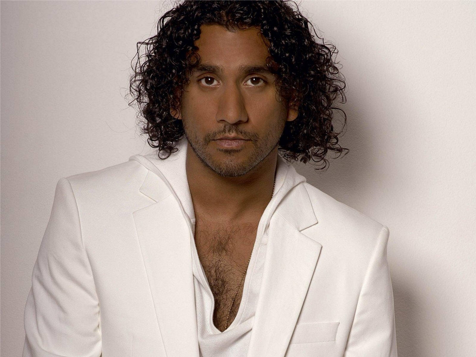 Naveen Andrews Photo Gallery1 | Tv Series Posters and Cast