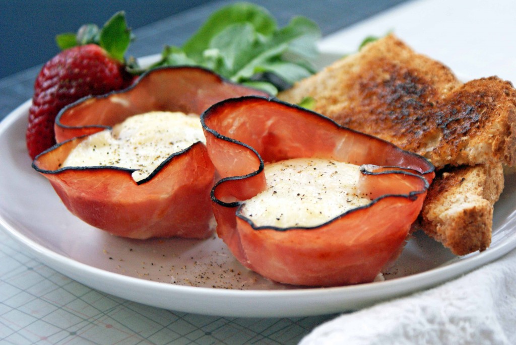 46 Menu Ideas For A Beautiful Breakfast Wedding Austin Blog Breakfast Wedding Food Menu Ideas Eggs Baked In Ham Cups