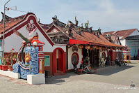 kelenteng tjoe-hwie-kiong