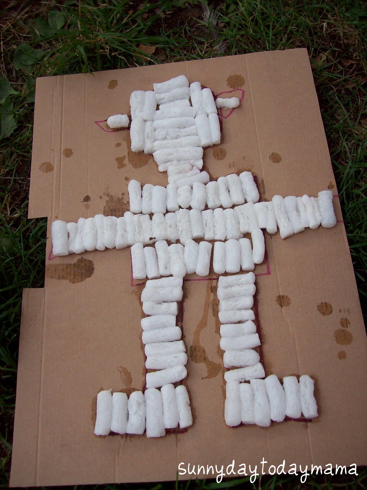 sunnydaytodaymama Crafts with packing peanuts