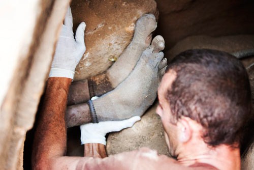 Man Stuck in Crevice for Six Days ! 15