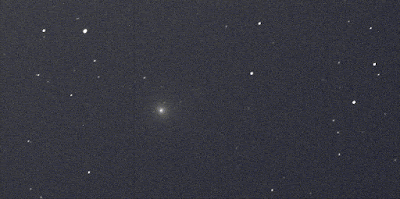 Animacja ukazująca w przyspieszeniu 35 minut lotu komety.