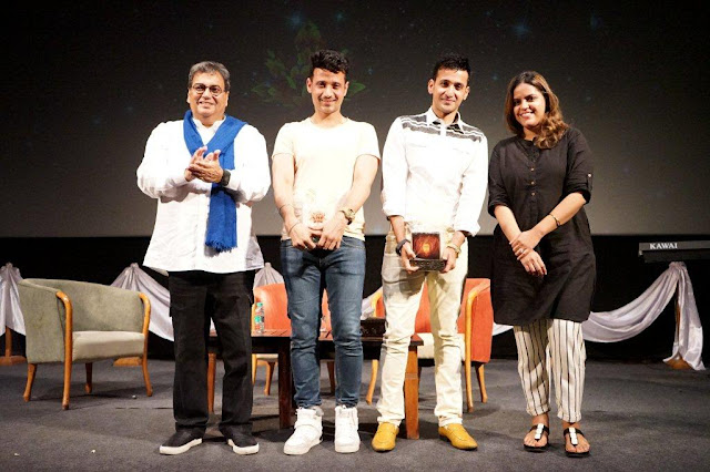 “Inspiration is within, one needs to identify it within themselves”, expressed the Meet Bros. and shared their learnings with the students of Whistling Woods International at the 5th Veda session “Inspiration is within, one needs to identify it within themselves”, expressed the Meet Bros. and shared their learnings with the students of Whistling Woods International at the 5th Veda session