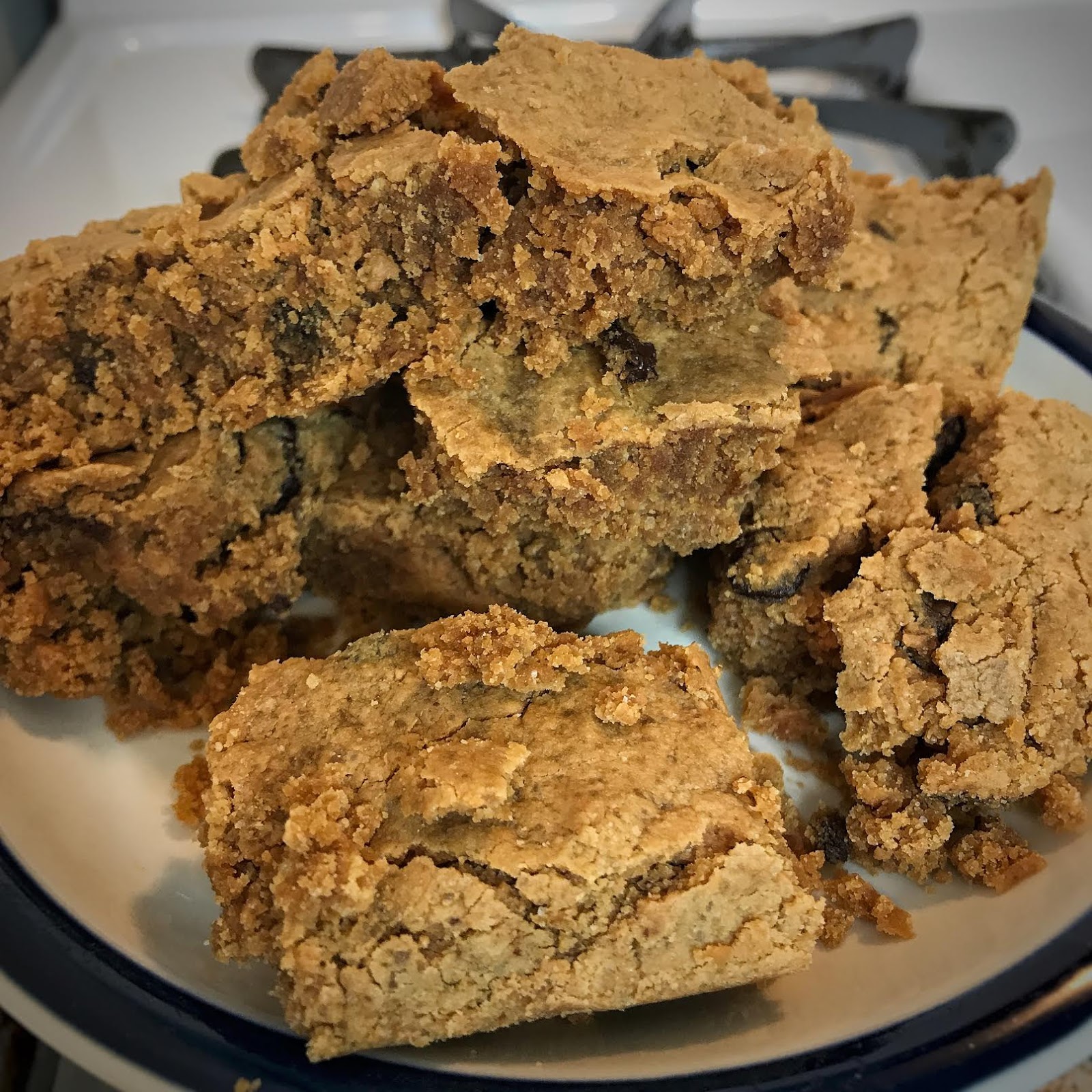 Low Carb Chocolate Chip Peanut Butter Bars