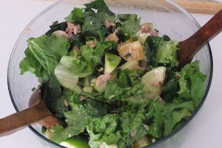  ENSALADA VERDE DE MANZANA VERDE, QUESO AZUL Y NARANJAS ANARANJADAS 