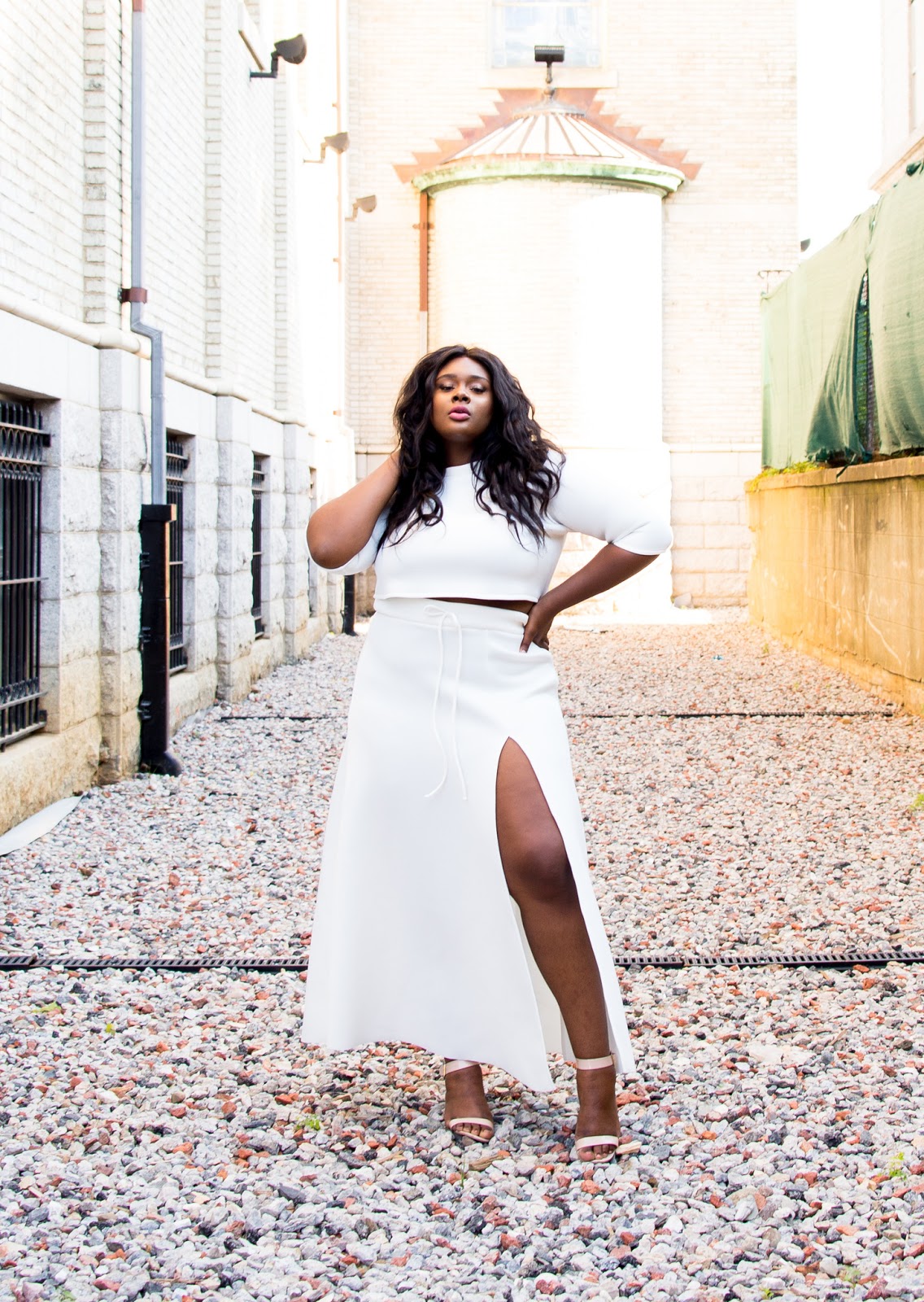 Luxe Daily: All White Party: Pop Up Plus Lookbook