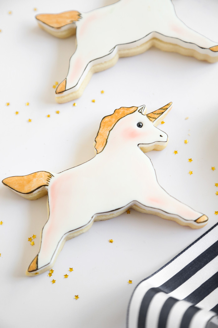 Bake This, Wear That! Unicorn Cookies Edition Sprinkle Bakes