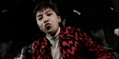 어제 도쿄돔에 뿌려진 빅뱅 금박지 종이.jpg | 인스티즈