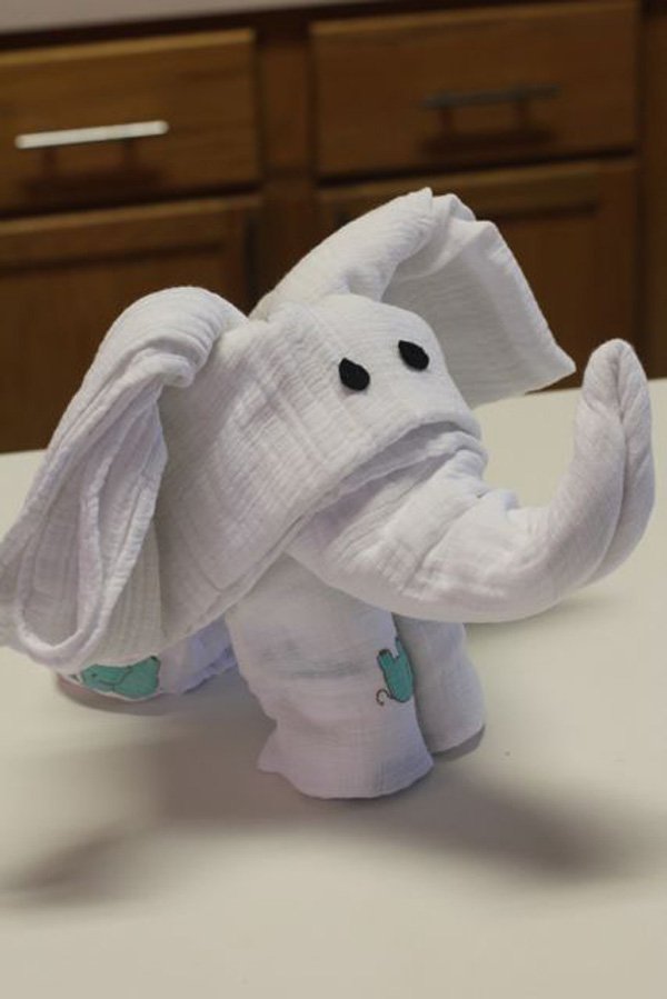 8 CREATIVE TOWEL ORIGAMI DIYS Non stop Fashions